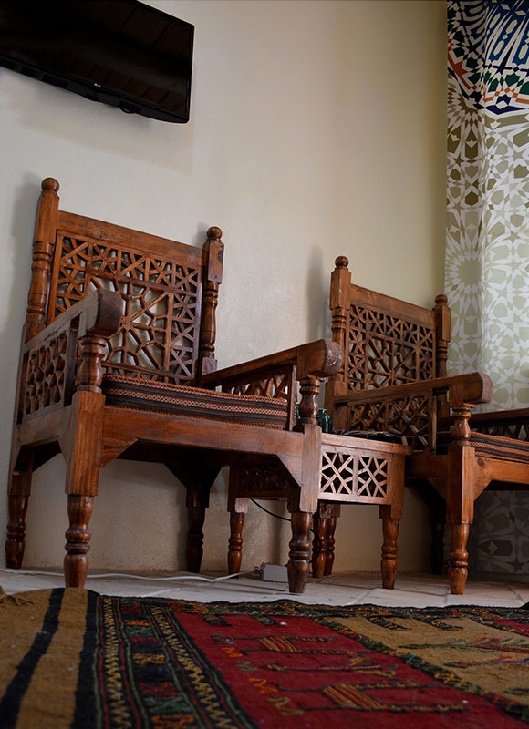 The traditional luxury Dadamaan hotel |Acanzalia room