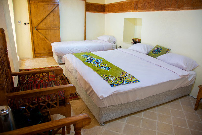 The traditional luxury Dadamaan hotel |Takht-e soleyman Room 