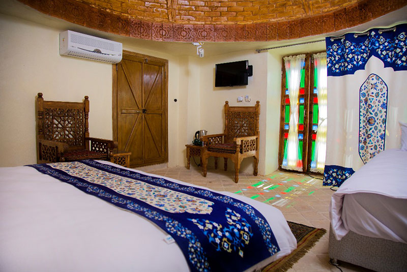 The traditional luxury Dadamaan hotel |Soltaniie room
